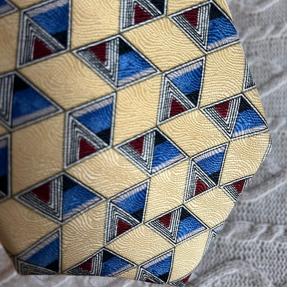 Gianfranco Ruffini Italy Yellow & Blue Silk Tie - Picture 2 of 9